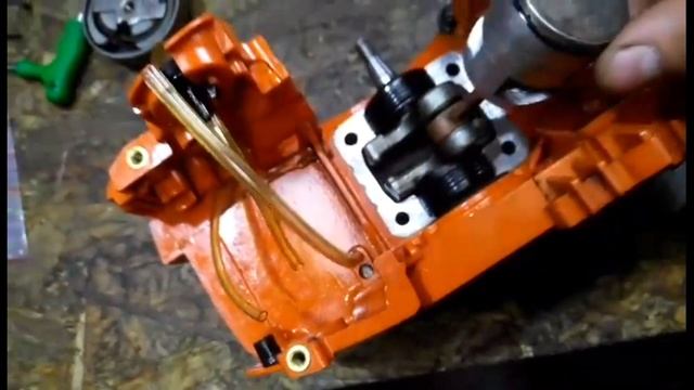 HUSQVARNA 240  РЕМОНТ  ЗАМЕНА САЛЬНИКОВ