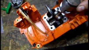HUSQVARNA 240  РЕМОНТ  ЗАМЕНА САЛЬНИКОВ