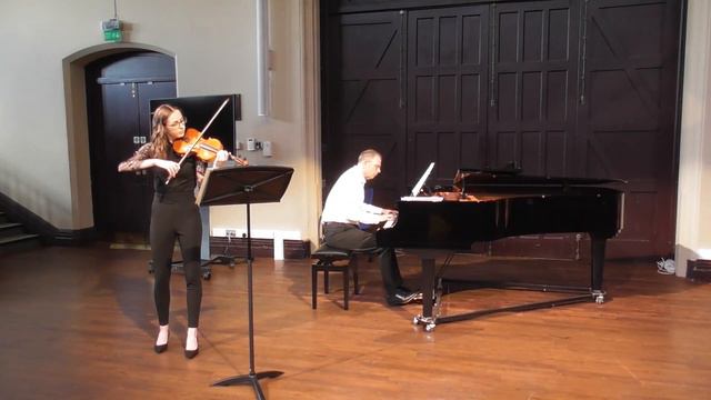 Brahms 'Scherzo' (F-A-E Sonata) - Claire Bidgood смотреть онлайн