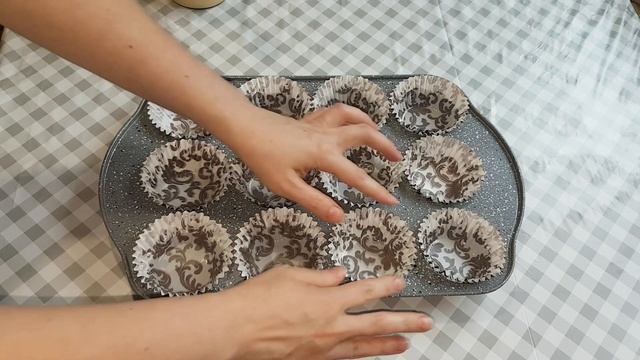 Эти КЕКСЫ С ВИШНЕЙ просто БОМБЕЗНЫЕ! Маффин с вишней. Нежные ароматные вишневые кексы в духовке смотреть онлайн