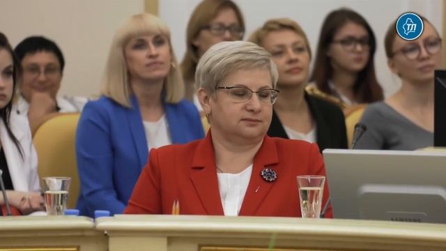 Александр Моор вручил региональные награды и знаки отличия "За мужественный поступок" смотреть онлайн