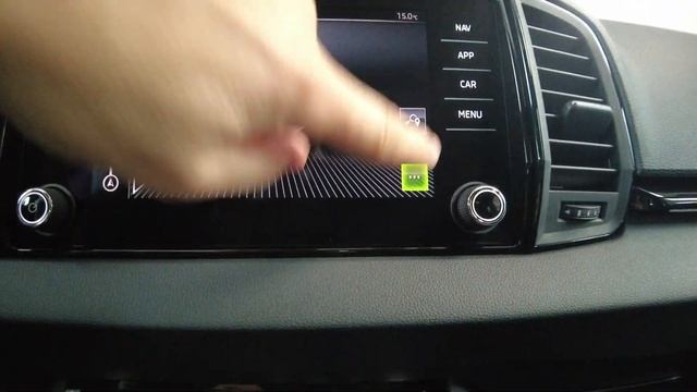 Skoda Karoq 1,5 TSI DSG SPORTLINE AHK+PANO+LM 19 Nr. 060