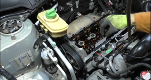 Замена комплекта ГРМ и приводного ремня на Чери Тигго 1,8  Chery Tiggo T11  2010 год  2часть