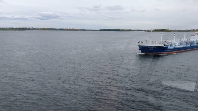 Волгонефть-251и Ленанефть-2039.Саратовское водохранилище.26.09.18 год. смотреть онлайн