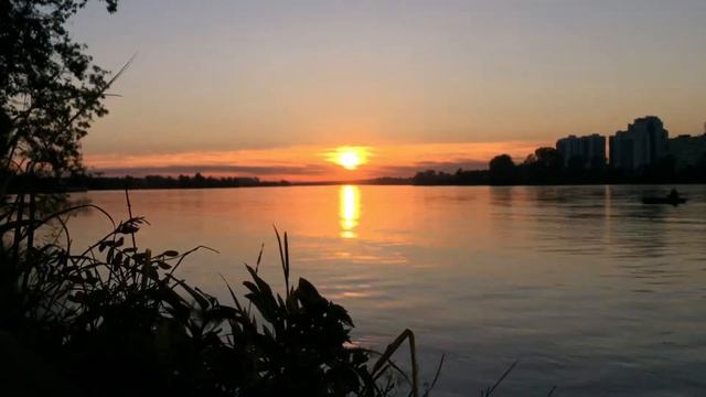 Тёплый летний закат (Таймлапс time lapse) смотреть онлайн