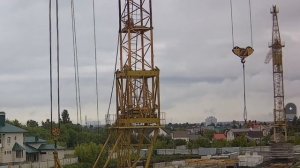 ДВА БРАТА | Башенный кран КБМ-401п | Краны в работе