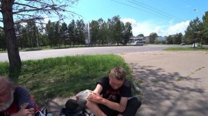 Бомж отказался от помощи и от денег | Бомжи и Попрошайки | Провел Один день среди бомжа