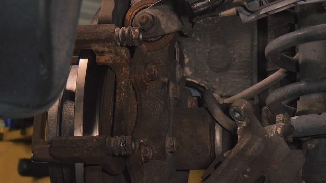 2006 Honda Element Rear Brake Pads and Rotor смотреть онлайн