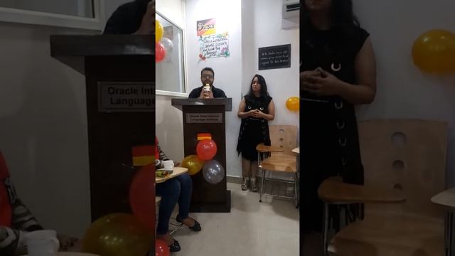 Oracle International Language Institute German Student Video смотреть онлайн