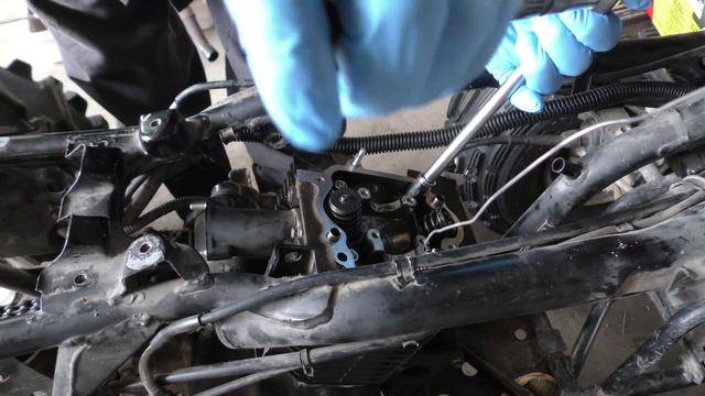 Resleeved Cylinder and New Piston in the 1986 Honda Fourtrax 200SX смотреть онлайн