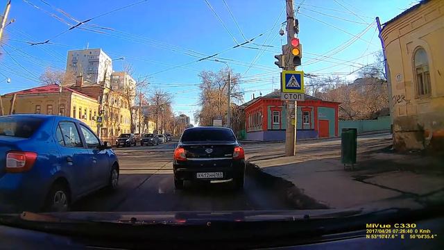 26 04 2017 Х412НН 163 проезд на запрещающий сигнал светофора смотреть онлайн