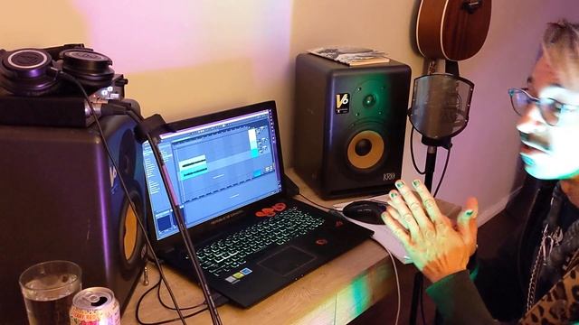 How I made Mini Metal Monday 15 - Ableton Live, Superior Drummer, and a lot of stress. смотреть онлайн