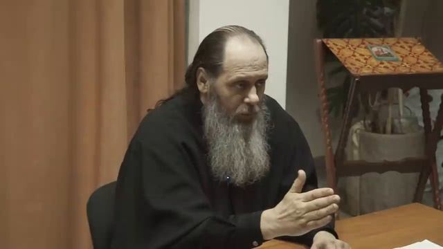 Можно ли во время богослужения ставить свечи, читать свои молитвы? смотреть онлайн