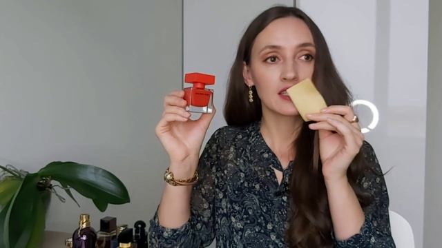 АРОМАТЫ НА ПРОХЛАДУ / ТОП 9 / ЛЮБИМЫЕ ЗИМНИЕ ПАРФЮМЫ / КАКИЕ АРОМАТЫ ЛЮБЛЮ НОСИТЬ ЗИМОЙ ❄️ смотреть онлайн