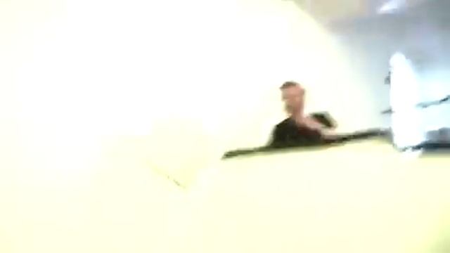 MAC BOOK crash test смотреть онлайн