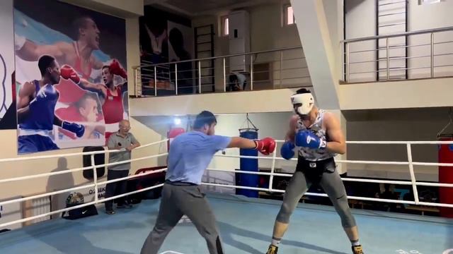 Bakhodir Jalolov Sparring With Sanjar Tursunov