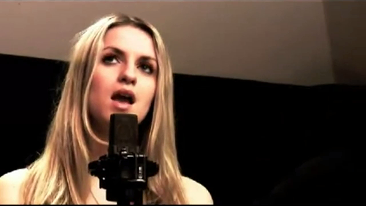 Gabriela Gunčíková - Love Hurts - Nazareth_x264