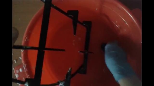 Чистим решетки газовой плиты / Самый надежный и проверенный способ! смотреть онлайн