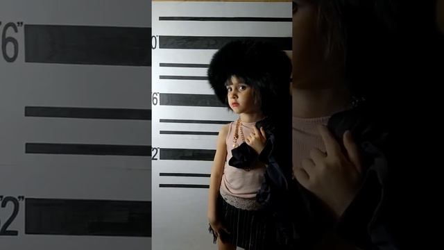 Russian Girl Рашен Гёрл - Женя Любич (русская, кавер версия) смотреть онлайн