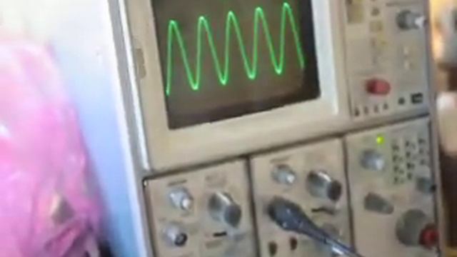 FreqSwitchBeta2.AVI смотреть онлайн