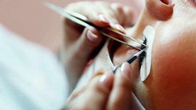 Наращивание ресниц в Салоне красоты Мон Пари смотреть онлайн