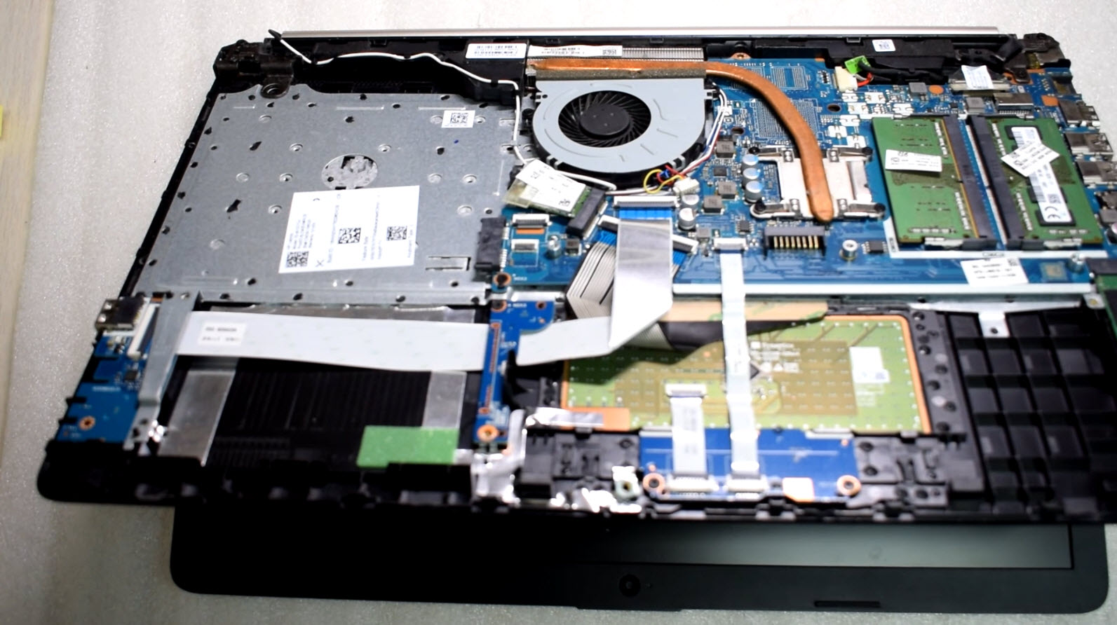 Ремонт ноутбука HP 15 смотреть онлайн