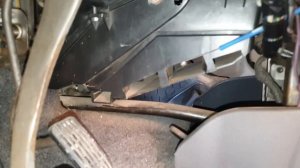 Ставим на место упавший радиатор печки Ланос, Шанс, Сенс за 15 минут не раскрутив ни одного болта.