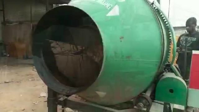How to operate the concrete mixer | JZC350 cement concrete mixers machine смотреть онлайн