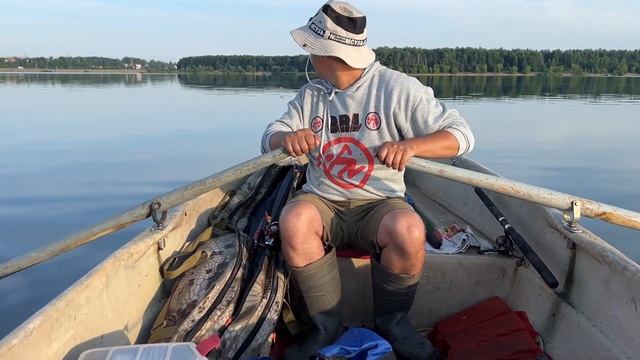 ПОКЛЕВКА РЫБЫ ХИЩНИКА МУТАНТА НА ОЗЕРЕ СЕНЕЖ | ПЛАВАЮЩИЕ ЗИМНИЕ ЖЕРЛИЦЫ - НАСАДКА КАРАСЬ смотреть онлайн