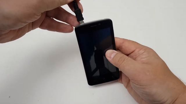 MAXVI MS401 SUNRISE charging but not turns on / заряжается, но не включается смотреть онлайн