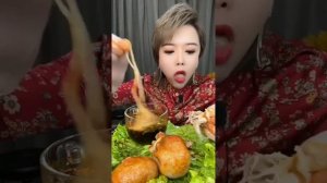 ?КИТАЙЦЫ ЕДЯТ НА КАМЕРУ / ASMR FOOD MUKBANG?