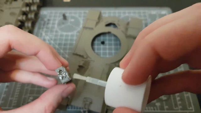 Building the M48A3 Patton Tank: 1/35 Scale Model Kit by Tamiya Part 1 смотреть онлайн