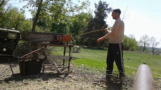 Веткодробилка на мотоблок Зубр 8 л.с смотреть онлайн