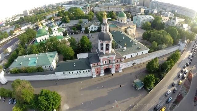 Колокольный звон в Свято-Даниловом монастыре смотреть онлайн