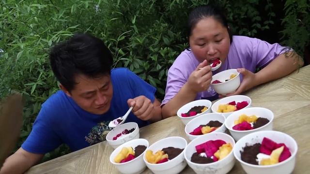 胖妹做“轰炸大鱿鱼”，香辣酥脆不油腻，两手手抱着啃，太解馋了 #陈说美食 смотреть онлайн