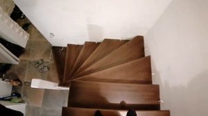 Отделка  бетонной лестницы деревом