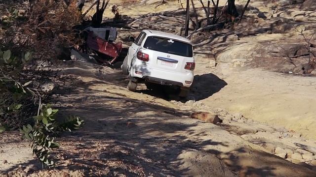 Nissan Patrol Y62 vs Toyota Land Cruiser LC200 4x4 Challenge смотреть онлайн