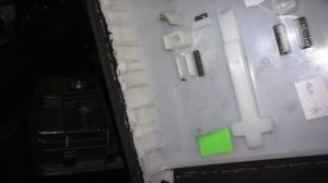 Снятие (демонтаж)дверных карт и центрального подлокотника Skoda Superb, перетяжка дверных карт Skod