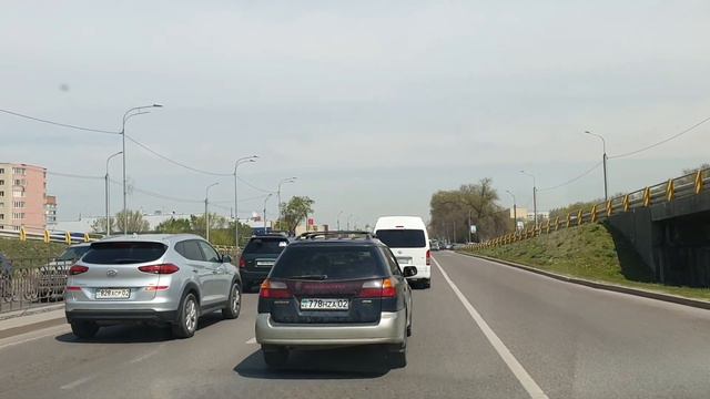 Алматы Видеорегистратор №45 Райымбека в сторону города пробки Яссауй Момышулы смотреть онлайн