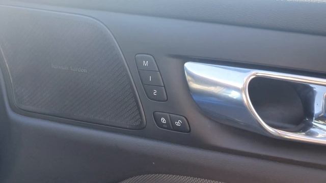 201D24619 - 2020 Volvo V60 D3 RDSN AT 5DR AUTO смотреть онлайн