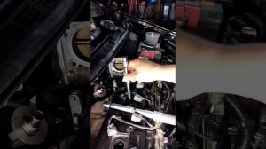 троит двигатель MR 20 DE. Ниссан Лафеста.