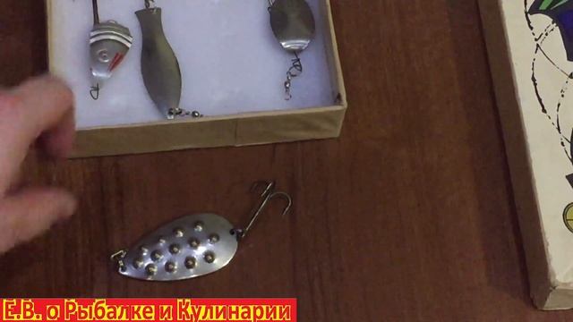 Набор блесен Сюрприз из СССР,какие блесны внутри смотрите видео.Советский набор блесен Сюрприз. смотреть онлайн