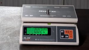 Весы настольные M ER 326AFU 32 1