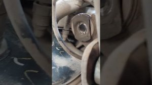 Santa fe 3 заклинило стояночный тормоз