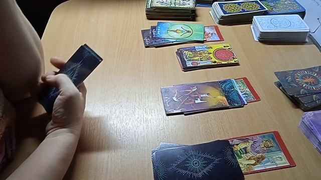 Расклад гадание на ?мужчин стихии воды?: рыба?, скорпион, рак. Судьбоносные события в 2022 смотреть онлайн