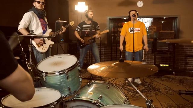 Indigo Sky Band - Протестный марш смотреть онлайн