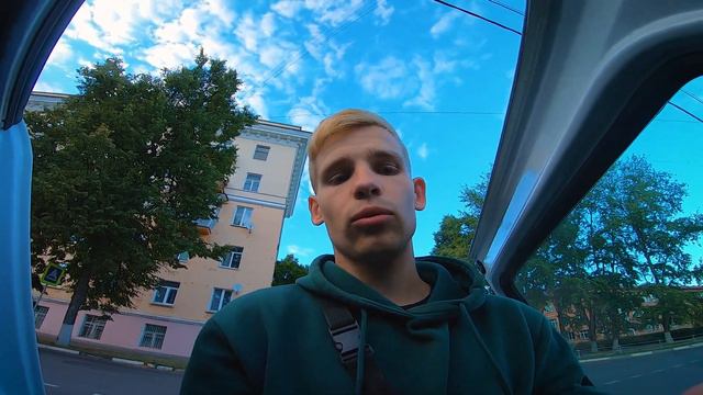 Гуляем с сыном и прыгаем в любимой батутке! Семейный VLOG. смотреть онлайн