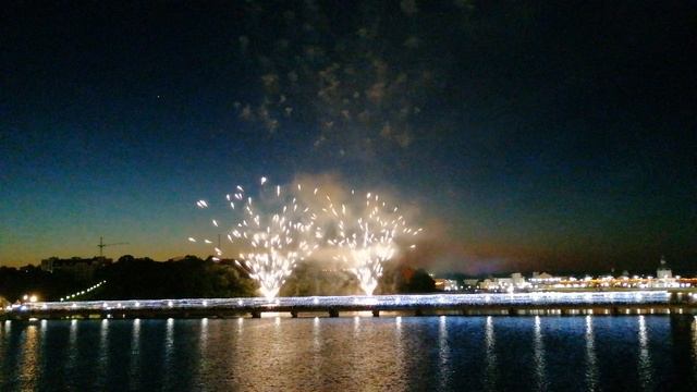 салют смотреть онлайн