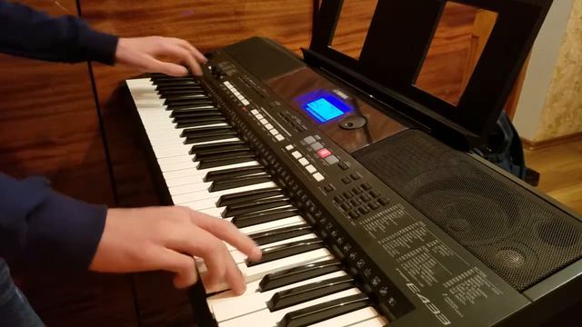 Накрутили кучері дівчата на синтезаторі Yamaha PSR e433 смотреть онлайн