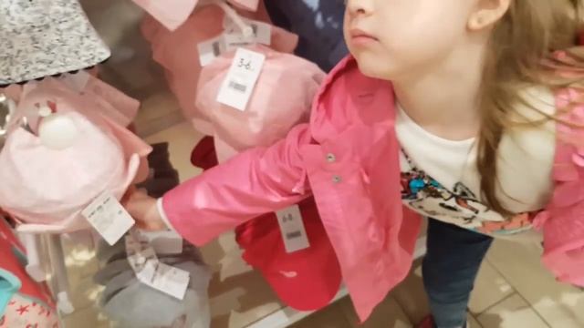 LIFE VLOG: Вместо ЛЕТА ТРЦ МЕГА. Лика Поломала Ногти. смотреть онлайн